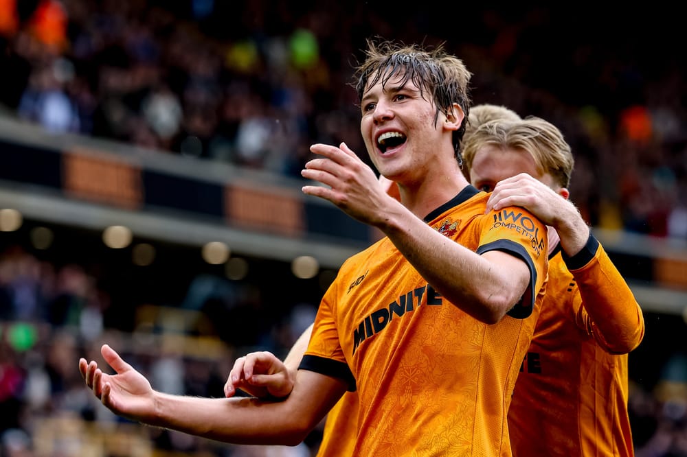 GOAL scores 4-1 Wolverhampton Wanderers midfielder Fer Lopez (28) celebrates with fans during the EFL Sky Bet Championship match between Wolverhampton Wanderers and Stoke City at Molineux, Wolverhampton, UK on 29 August 2026.