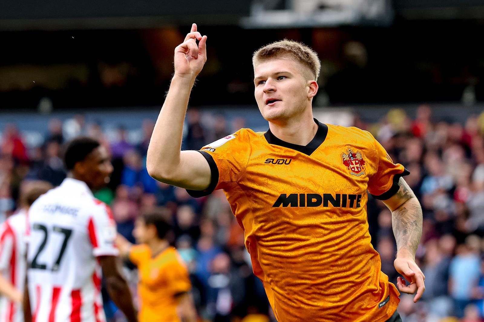 GOAL scores 4-1 Wolverhampton Wanderers Jordan James scores on debut (8) and celebrates during the EFL Sky Bet Championship match between Wolverhampton Wanderers and Stoke City at Molineux, Wolverhampton, UK on 29 August 2026.