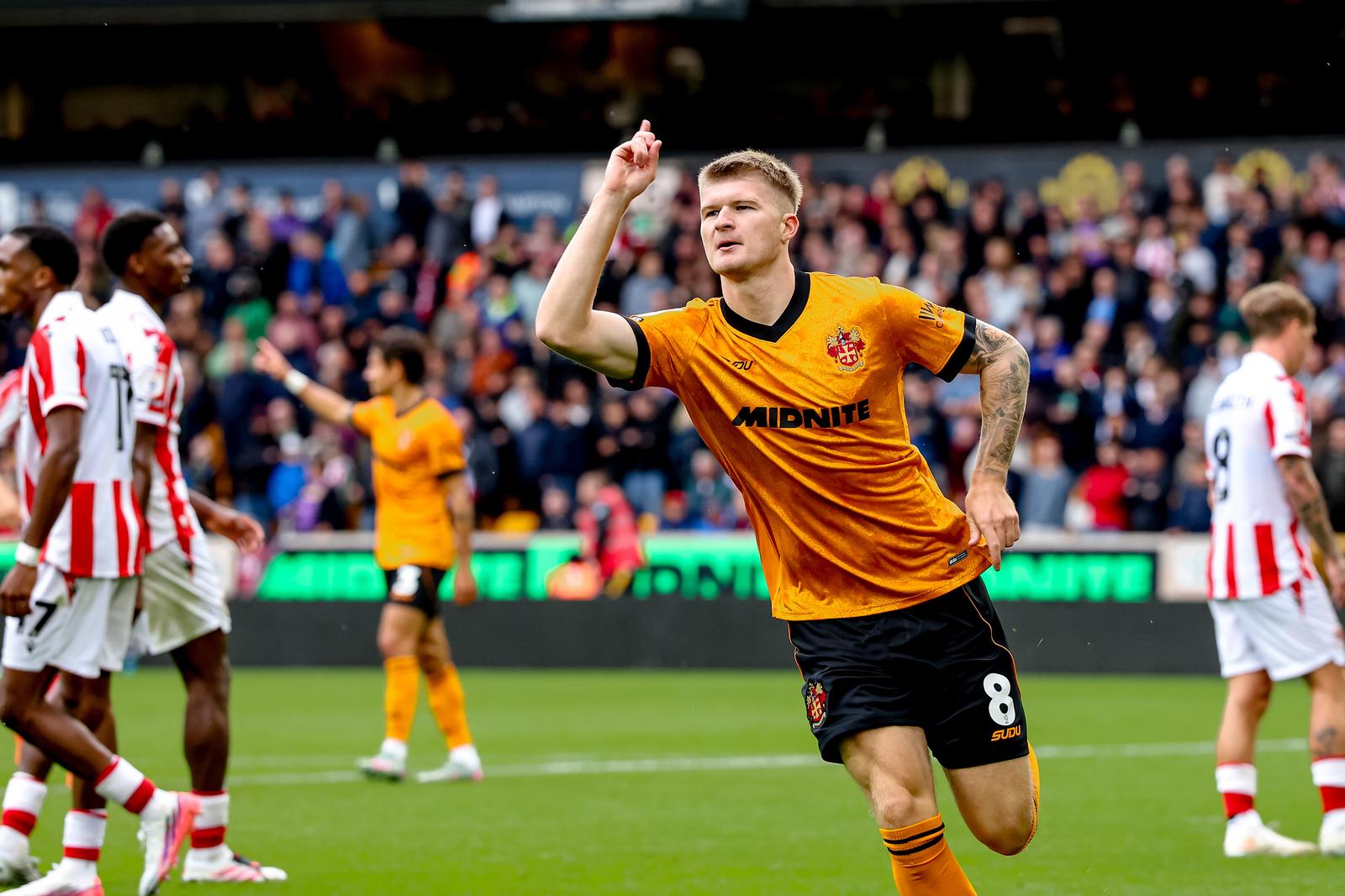 GOAL scores 4-1 Wolverhampton Wanderers Jordan James scores on debut (8) during the EFL Sky Bet Championship match between Wolverhampton Wanderers and Stoke City at Molineux, Wolverhampton, UK on 29 August 2026.